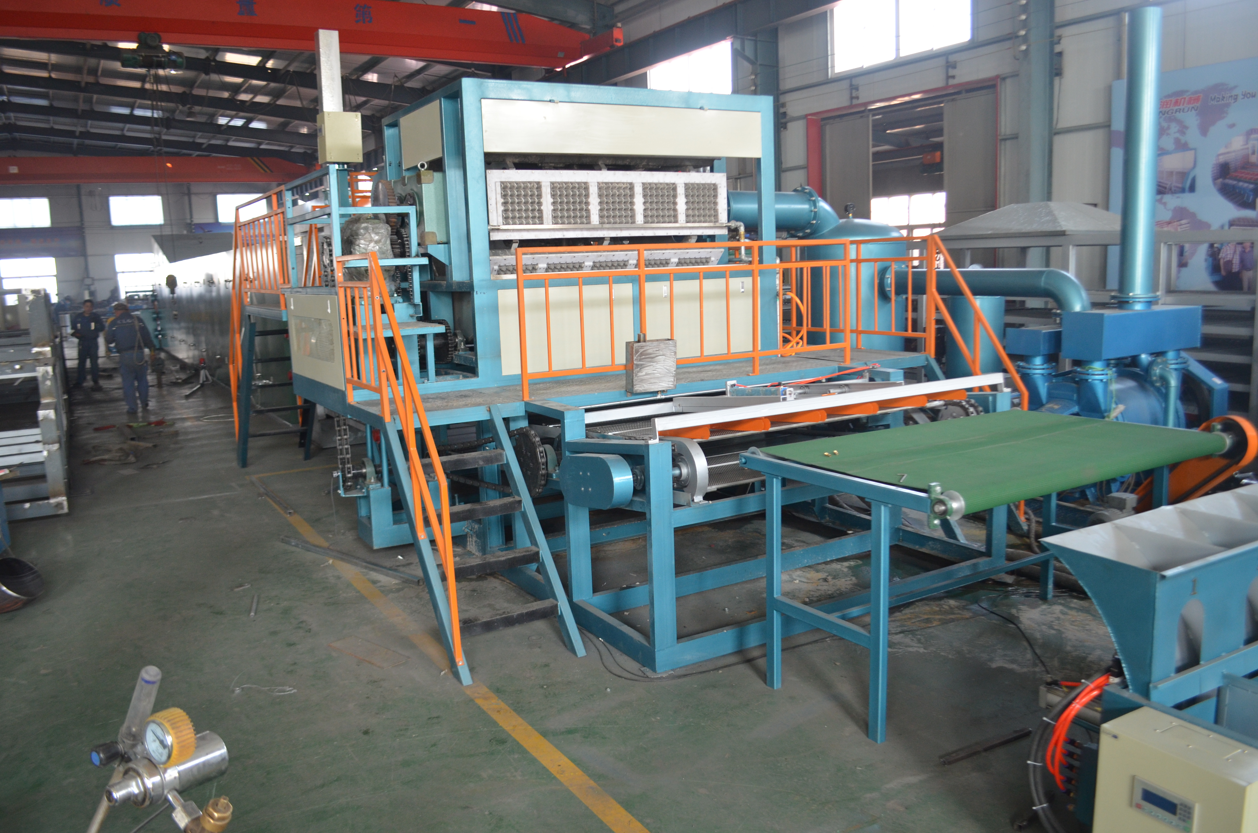 蛋托機(jī)、蛋托生產(chǎn)線(xiàn)、雞蛋托盤(pán)機(jī)，請(qǐng)致電宏潤(rùn)包裝